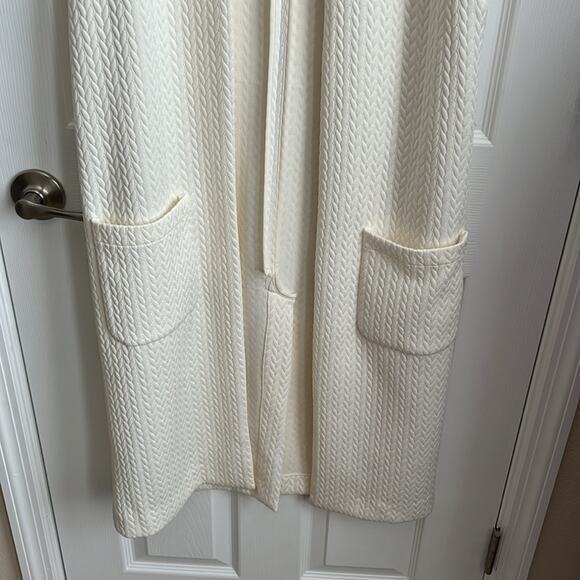 BCBGeneration Sleeveless‎ Vest Duster Pockets Cream Textured XS - Picture 3 of 11